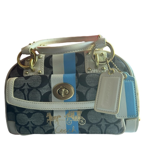 Coach Handbags - Vintage Coach Turn Lock Bag